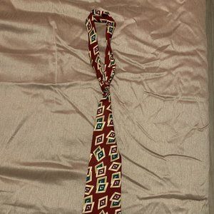 Burgundy pattern wide Neck tie